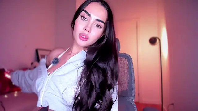 Snapshot of Lil_Gabby chatting on December 4, 2025, 7:44 pm Lil Gabby online show from December 4, 2025, 7:44 pm