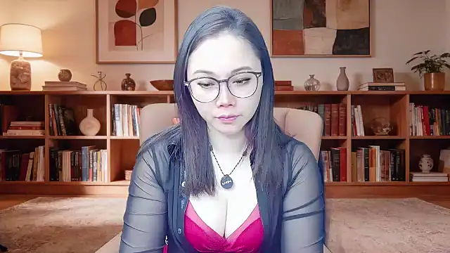 Snapshot of Giuliam chatting on April 5, 2026, 6:10 am Giuliam online show from April 5, 2026, 6:10 am