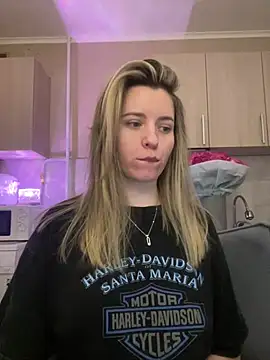 Snapshot of NastyushaaLove chatting on February 17, 2025, 8:47 pm NastyushaaLove online show from February 17, 2025, 8:47 pm