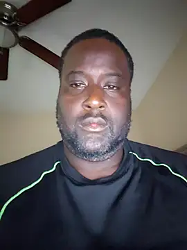 Snapshot of biggreen850 chatting on July 24, 2026, 10:30 pm biggreen850 online show from July 24, 2026, 10:30 pm