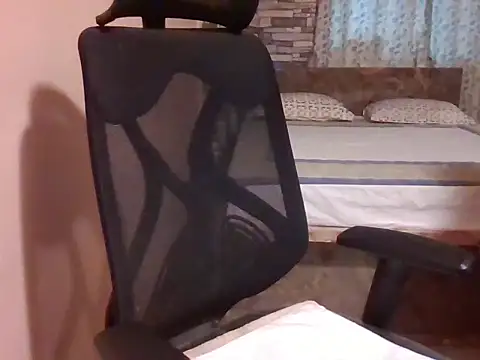 Pinky 4 online show from September 16, 2025, 11:44 am