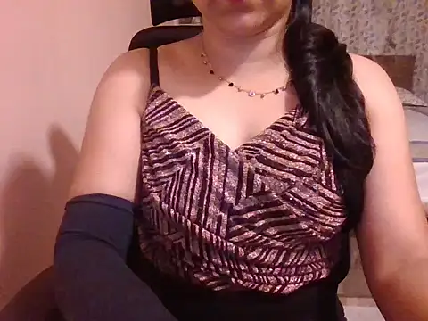 Pinky 4 online show from September 19, 2025, 4:29 pm