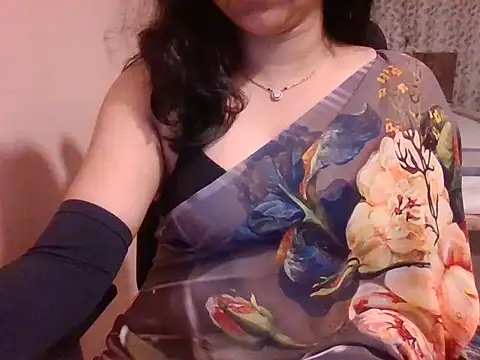 Pinky 4 online show from October 14, 2025, 5:47 pm