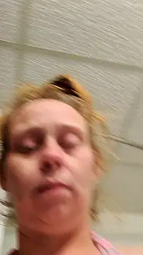 Snapshot of BossChick1625 chatting on October 29, 2025, 11:56 am BossChick1625 online show from October 29, 2025, 11:56 am