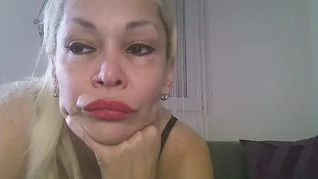 Snapshot of EvaaMina chatting on March 21, 2026, 12:10 pm EvaaMina online show from March 21, 2026, 12:10 pm