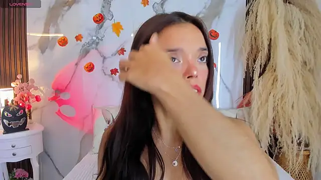 Snapshot of hannahill69 chatting on October 22, 2025, 4:57 am hannahill69 online show from October 22, 2025, 4:57 am