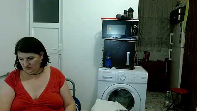 Snapshot of RidemerafSuzana chatting on December 3, 2024, 11:57 pm RidemerafSuzana online show from December 3, 2024, 11:57 pm