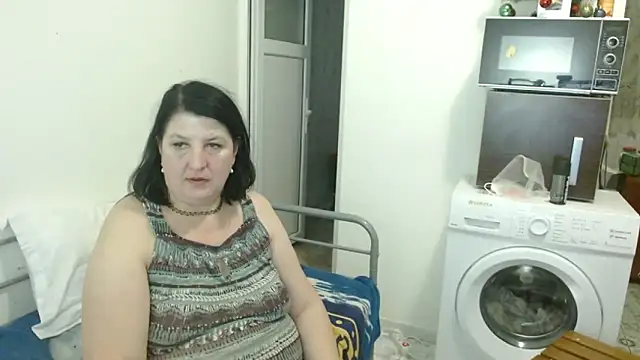 Snapshot of RidemerafSuzana chatting on January 31, 2025, 5:32 pm RidemerafSuzana online show from January 31, 2025, 5:32 pm