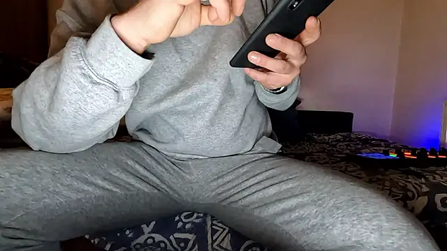 Snapshot of Lucas1andOnly4Girl chatting on December 7, 2024, 10:39 pm Lucas1andOnly4Girl online show from December 7, 2024, 10:39 pm