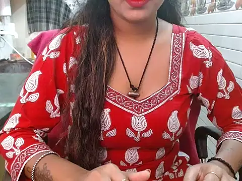 LovingPihu online show from November 4, 2025, 5:39 am