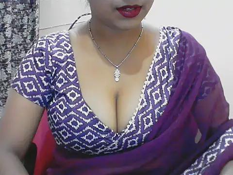 LovingPihu online show from May 10, 2026, 6:18 am