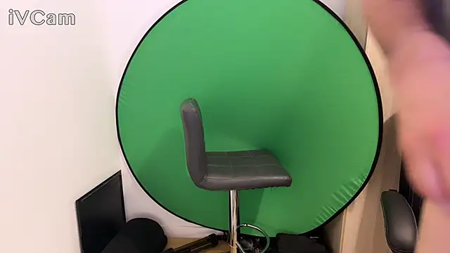 the-magic-dick77 online show from February 11, 2026, 11:32 pm