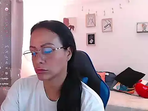 emmily castro online show from November 14, 2025, 1:54 pm