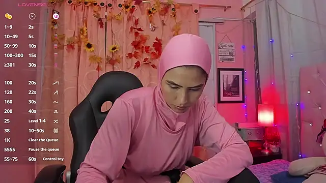 Snapshot of DarshaKhemu chatting on March 14, 2025, 9:00 pm DarshaKhemu online show from March 14, 2025, 9:00 pm