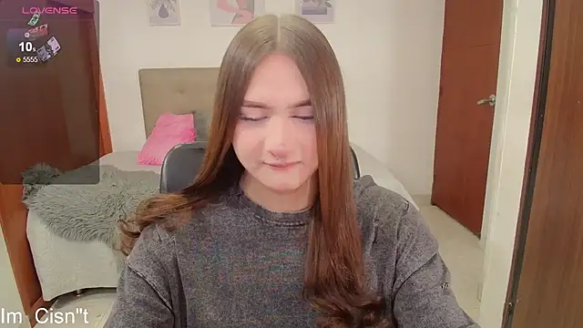 Snapshot of Miley_Baker chatting on February 22, 2025, 1:35 pm Miley Baker online show from February 22, 2025, 1:35 pm