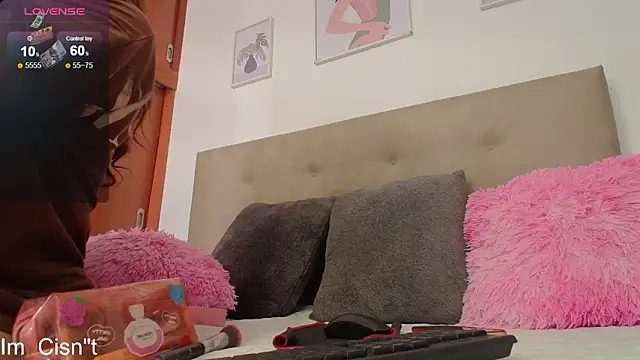 Snapshot of Miley_Baker chatting on March 8, 2025, 4:50 pm Miley Baker online show from March 8, 2025, 4:50 pm