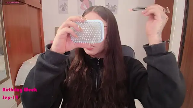 Snapshot of Miley_Baker chatting on September 13, 2025, 12:38 pm Miley Baker online show from September 13, 2025, 12:38 pm