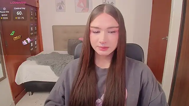 Snapshot of Miley_Baker chatting on October 9, 2025, 2:37 pm Miley Baker online show from October 9, 2025, 2:37 pm