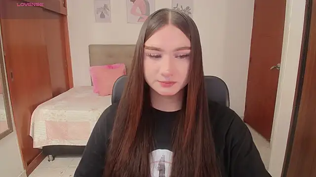 Snapshot of Miley_Baker chatting on November 24, 2025, 4:07 pm Miley Baker online show from November 24, 2025, 4:07 pm