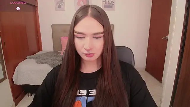 Snapshot of Miley_Baker chatting on December 3, 2025, 2:26 pm Miley Baker online show from December 3, 2025, 2:26 pm