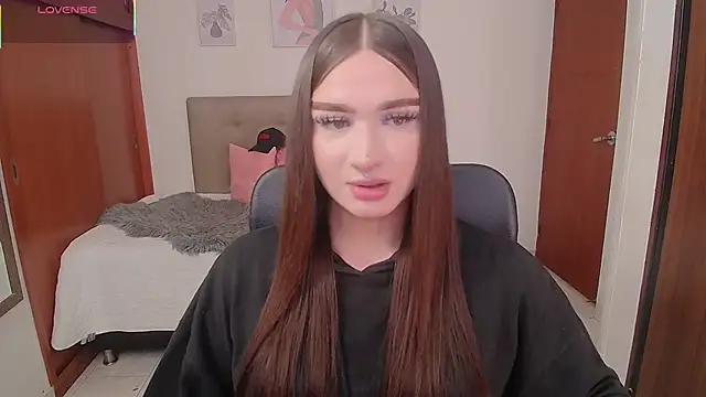 Snapshot of Miley_Baker chatting on December 15, 2025, 4:00 pm Miley Baker online show from December 15, 2025, 4:00 pm