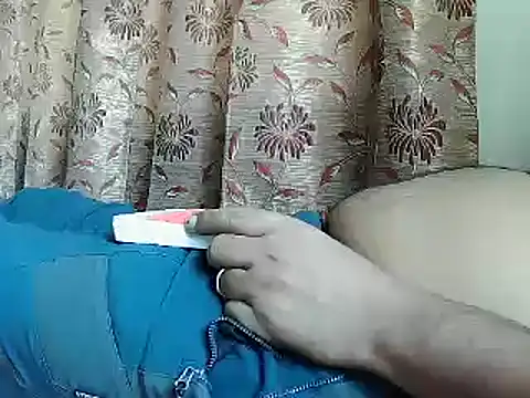 Snapshot of FUN4TIPS chatting on January 15, 2025, 6:33 am FUN4TIPS online show from January 15, 2025, 6:33 am