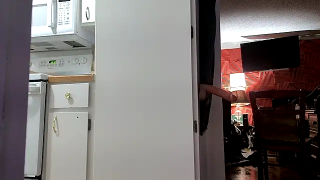 Snapshot of TheHellBilly chatting on December 5, 2025, 7:10 pm TheHellBilly online show from December 5, 2025, 7:10 pm