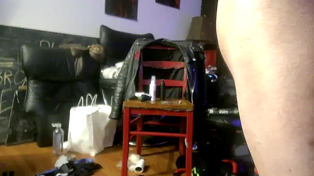 Snapshot of TheHellBilly chatting on February 8, 2026, 5:16 pm TheHellBilly online show from February 8, 2026, 5:16 pm