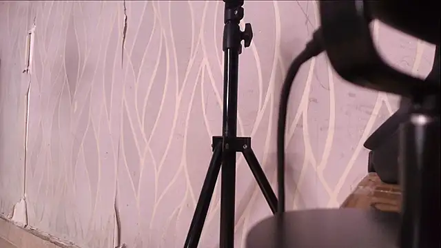 Snapshot of lay_navas chatting on November 10, 2025, 7:13 pm lay navas online show from November 10, 2025, 7:13 pm