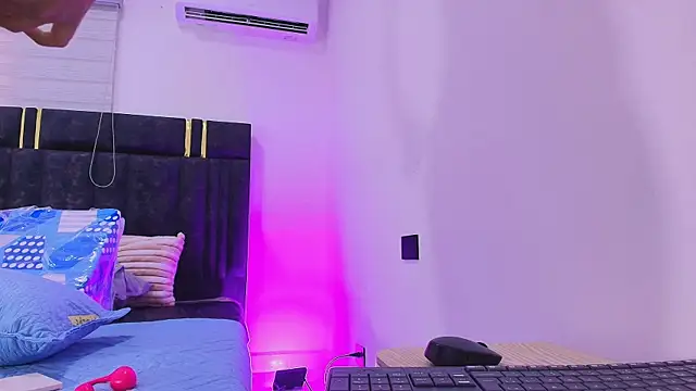 Snapshot of lay_navas chatting on December 4, 2025, 7:11 pm lay navas online show from December 4, 2025, 7:11 pm