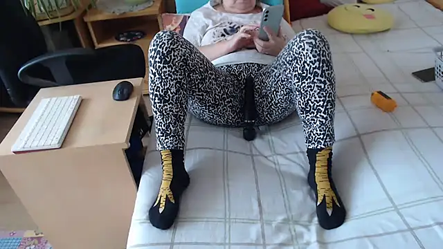 Snapshot of Margaret-milf chatting on January 9, 2026, 9:56 am Margaret-milf online show from January 9, 2026, 9:56 am