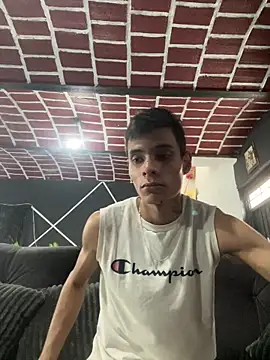 brianor89 online show from May 10, 2026, 11:10 pm