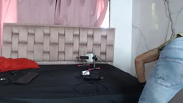 Snapshot of Sexytaty2022 chatting on March 18, 2026, 1:03 pm Sexytaty2022 online show from March 18, 2026, 1:03 pm