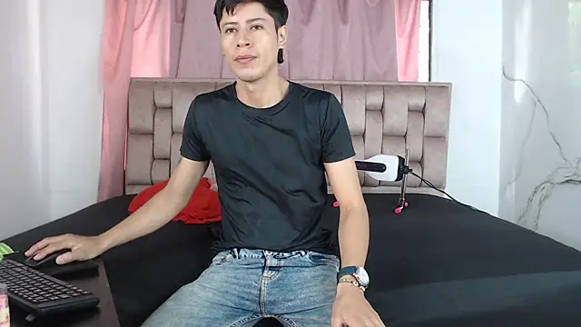 Snapshot of Sexytaty2022 chatting on March 20, 2026, 12:54 pm Sexytaty2022 online show from March 20, 2026, 12:54 pm