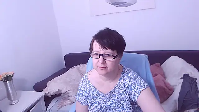 Snapshot of ChristaRose chatting on March 15, 2026, 12:33 pm ChristaRose online show from March 15, 2026, 12:33 pm