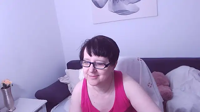 Snapshot of ChristaRose chatting on April 3, 2026, 7:56 pm ChristaRose online show from April 3, 2026, 7:56 pm