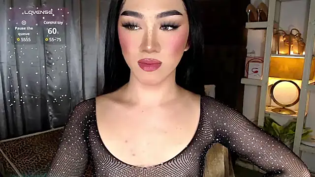 Snapshot of Local_Hoelyx chatting on December 4, 2024, 1:31 pm Local Hoelyx online show from December 4, 2024, 1:31 pm