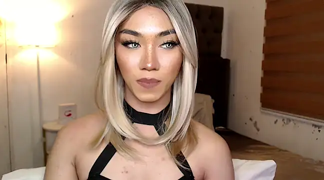 Snapshot of Local_Hoelyx chatting on March 19, 2025, 11:39 am Local Hoelyx online show from March 19, 2025, 11:39 am