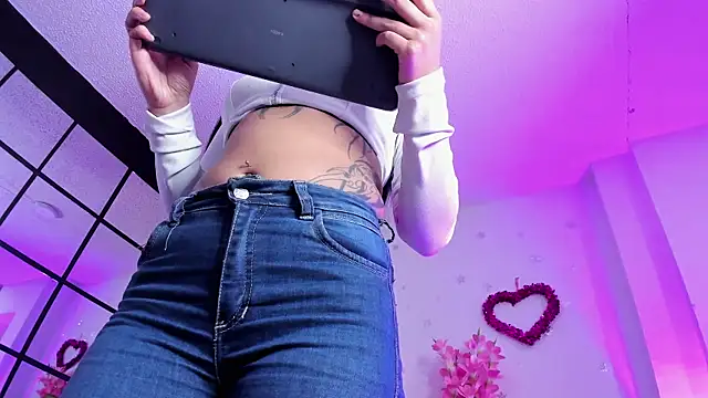 Snapshot of _liathompsom09 chatting on February 25, 2025, 4:53 pm liathompsom09 online show from February 25, 2025, 4:53 pm