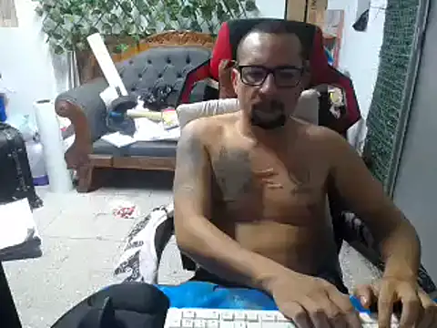 Snapshot of alexam_gal@xh chatting on December 20, 2024, 9:50 pm alexam galxh online show from December 20, 2024, 9:50 pm