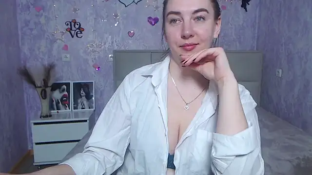 Snapshot of KaleyReed chatting on February 9, 2025, 9:47 am KaleyReed online show from February 9, 2025, 9:47 am