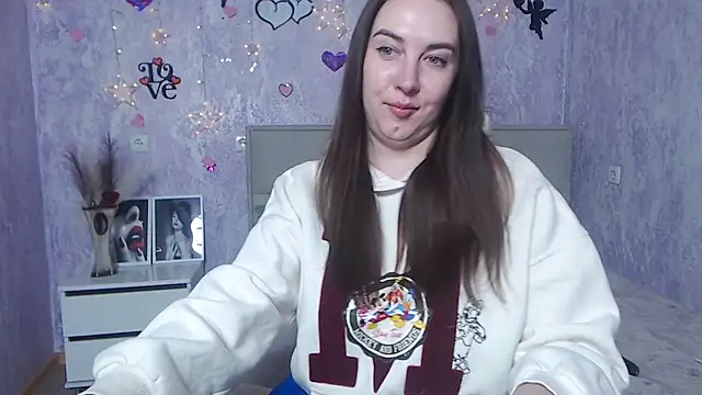 Snapshot of KaleyReed chatting on February 23, 2025, 1:32 pm KaleyReed online show from February 23, 2025, 1:32 pm