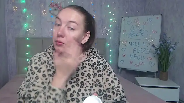 Snapshot of KaleyReed chatting on September 26, 2025, 5:44 am KaleyReed online show from September 26, 2025, 5:44 am