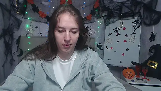 Snapshot of KaleyReed chatting on October 22, 2025, 5:19 am KaleyReed online show from October 22, 2025, 5:19 am