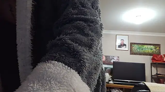 AmateurGuy23 online show from October 26, 2025, 4:13 pm