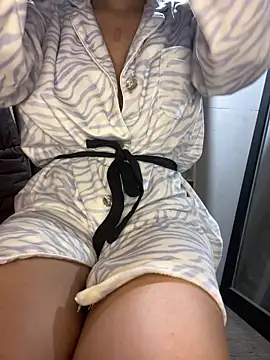 Snapshot of DulceMya6 chatting on January 31, 2025, 1:01 am DulceMya6 online show from January 31, 2025, 1:01 am