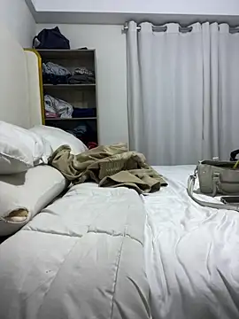 Snapshot of DulceMya6 chatting on October 19, 2025, 12:22 am DulceMya6 online show from October 19, 2025, 12:22 am