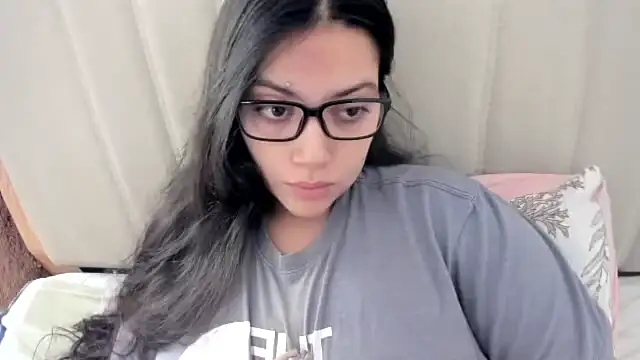 roniewester online show from December 14, 2025, 1:27 pm