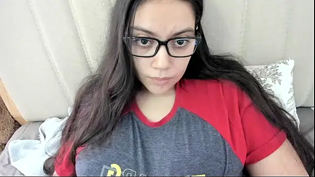 Snapshot of roniewester chatting on March 24, 2026, 2:22 pm roniewester online show from March 24, 2026, 2:22 pm