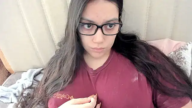 Snapshot of roniewester chatting on March 28, 2026, 3:22 pm roniewester online show from March 28, 2026, 3:22 pm